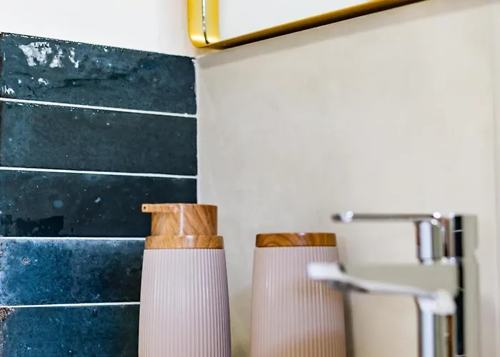 Porta Pia Zeno 53 * Рим